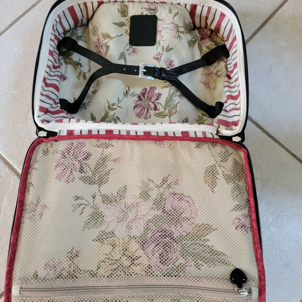 Brighton Red and Black Laptop Bag with Heart Accent - Picture 9 of 12
